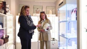 Teaser Yvonne & Angelina thumbnail 1